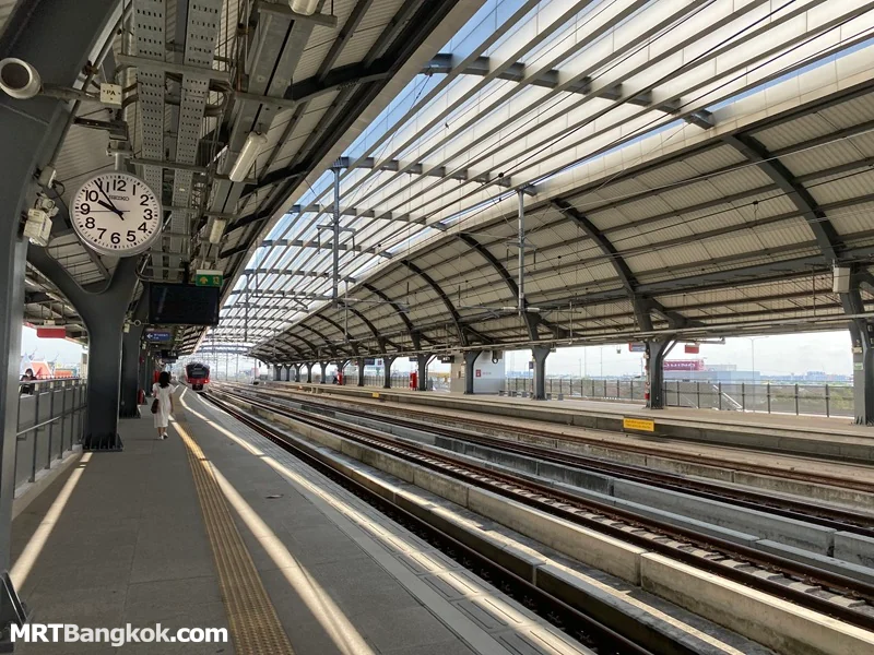 Bangkok SRT Red Line Station
