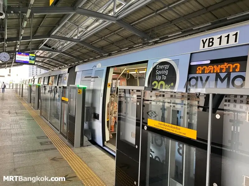 Bangkok MRT Yellow Line station platforms